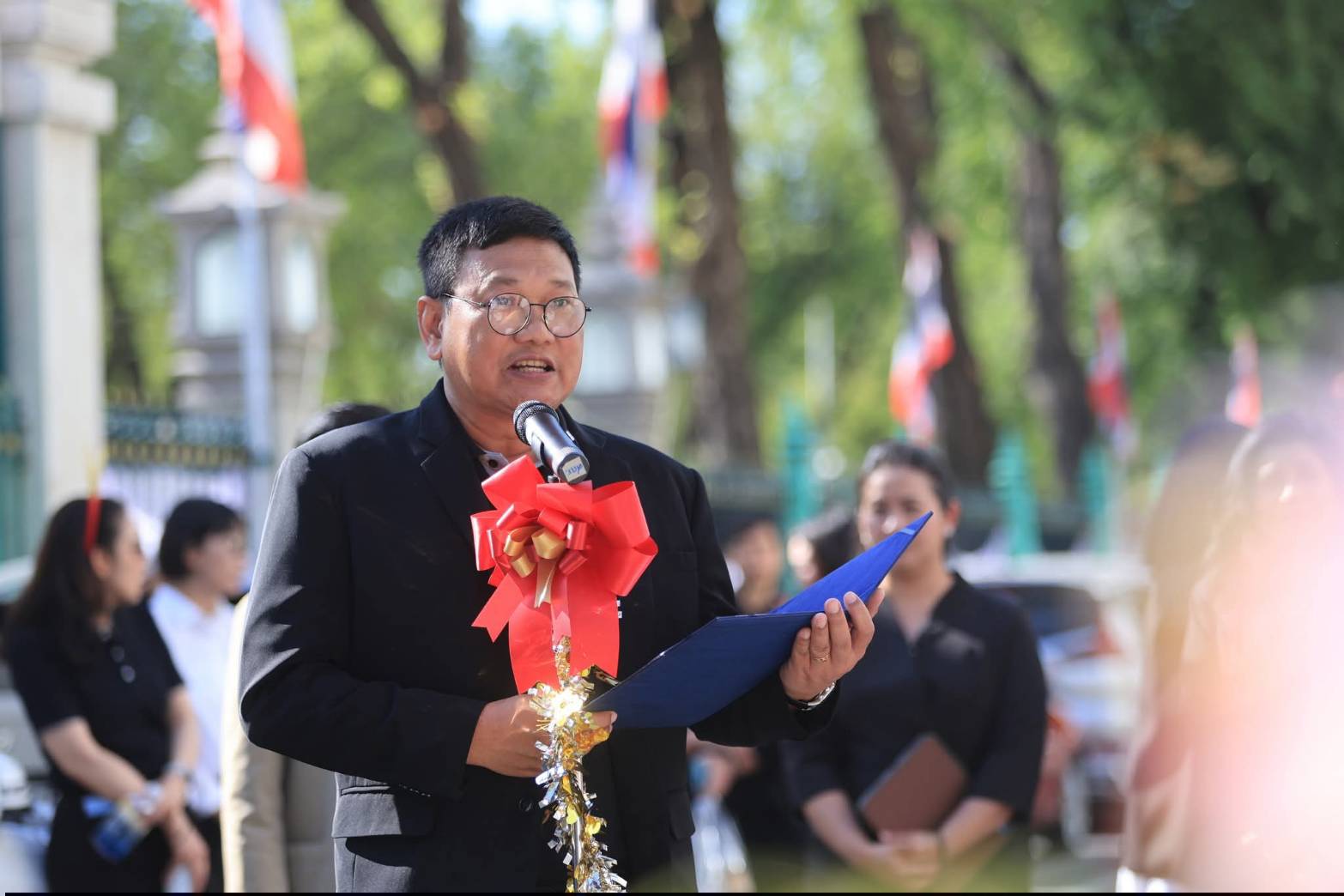 title - ส.ป.ก. เดินหน้าส่งเสริมรายได้เกษตรกร จัดงาน “ส่งความสุขปีใหม่ มอบให้เกษตรกรในเขตปฏิรูปที่ดิน” ทั่วประเทศ  ณ สำนักงานการปฏิรูปที่ดินเพื่อเกษตรกรรม ถนน ราชดำเนินนอก